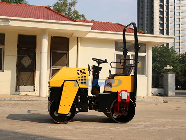 關(guān)于小型壓路機變速箱的保養(yǎng)知識你知道多少？